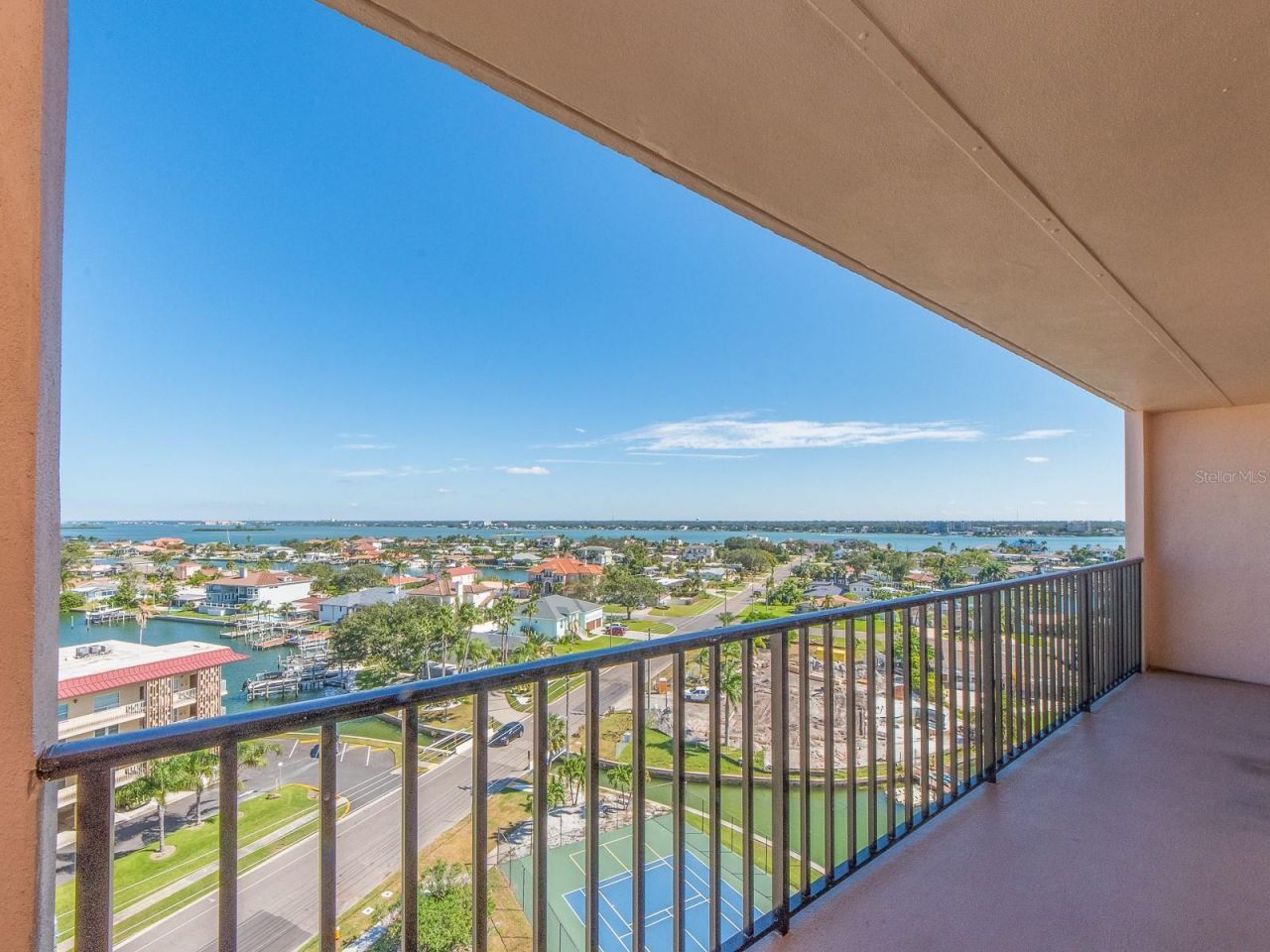 51 Island Way, Unit 1001, Clearwater Beach, FL 33767 Photo