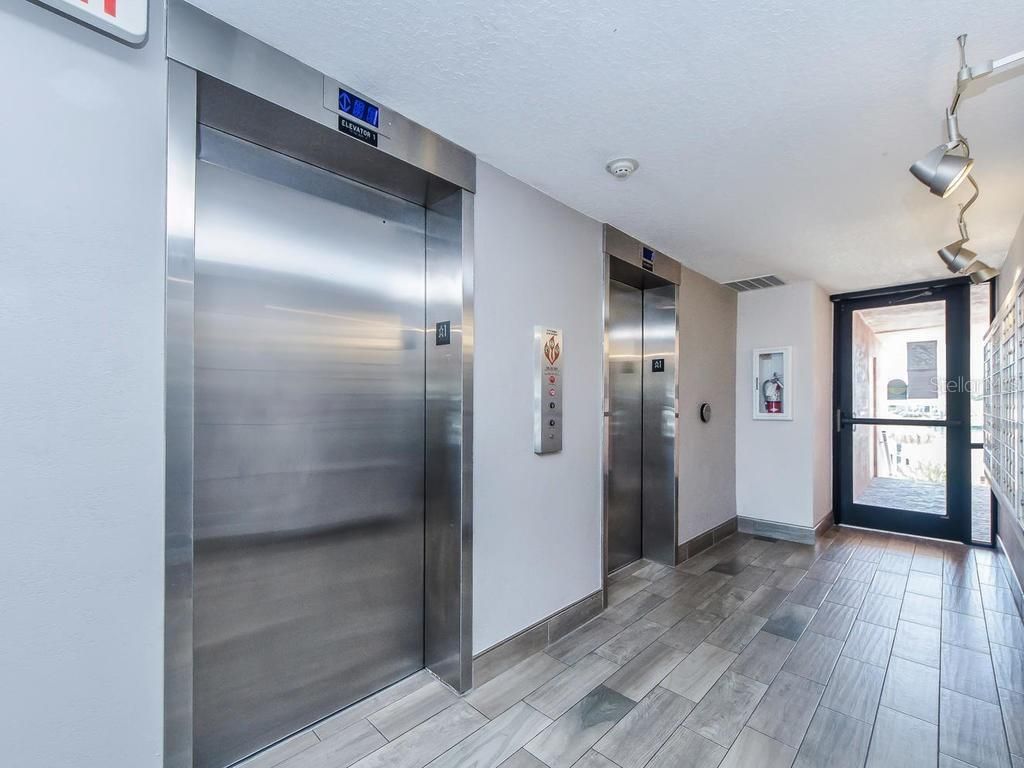 51 Island Way, Unit 1001, Clearwater Beach, FL 33767 Photo