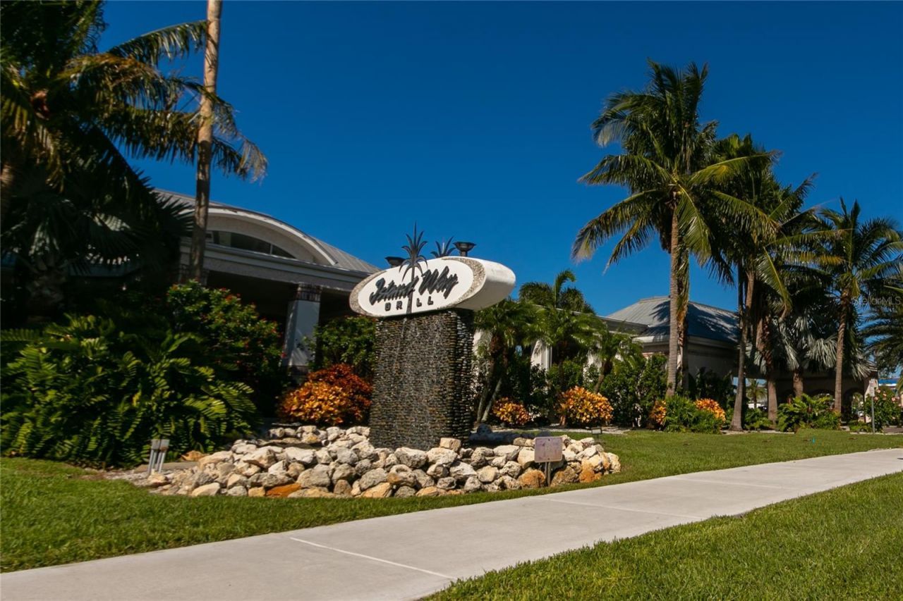 51 Island Way, Unit 1001, Clearwater Beach, FL 33767 Photo