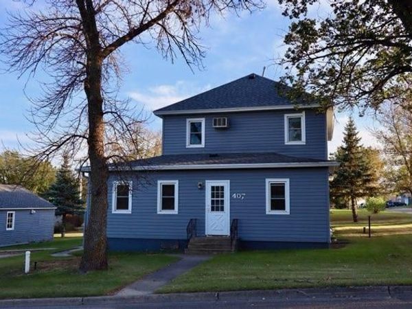 407 7th Avenue W, Lisbon, ND 58054