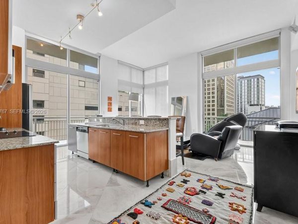 9055 SW 73rd Ct, Unit 510, Miami, FL 33156