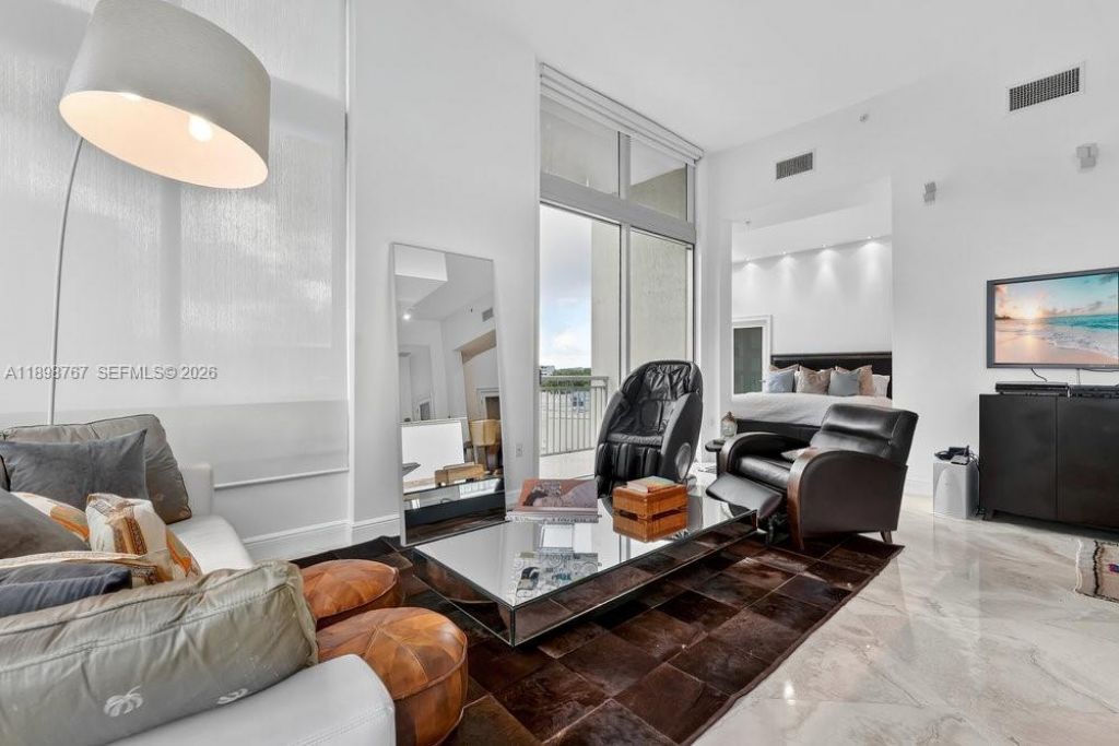 9055 SW 73rd Ct, Unit 510, Miami, FL 33156 Photo