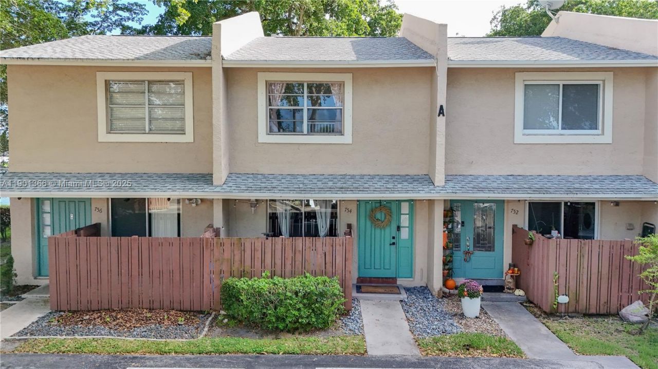 754 Banks Rd, Coconut Creek, FL 33063 Photo