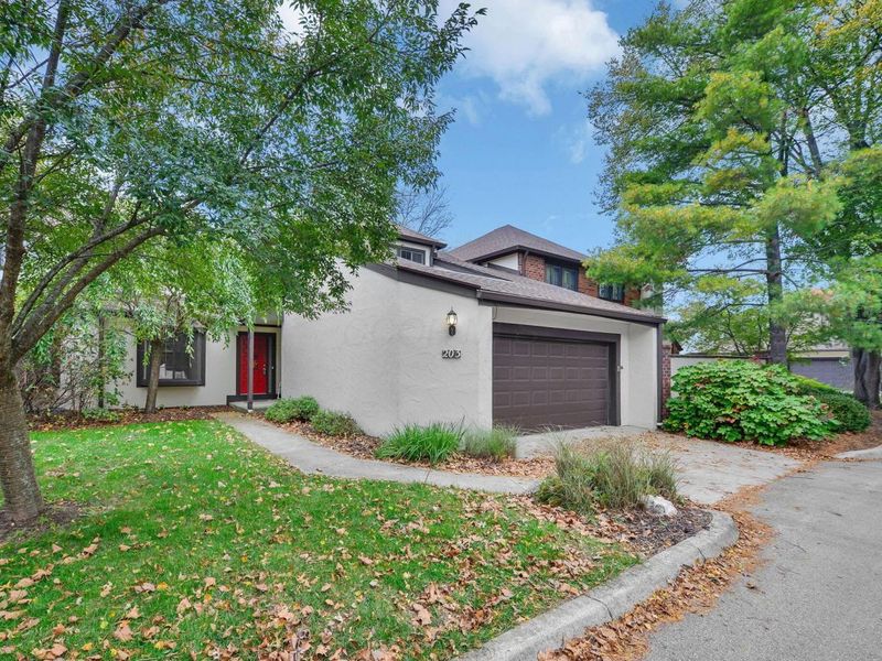 203 Saint Pierre Street, Worthington, OH 43085 Photo 2