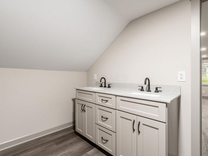 7115 East Pike, Zanesville, OH 43701 Photo 21