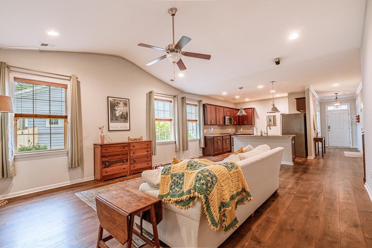 134 Longdale Drive Photo 11