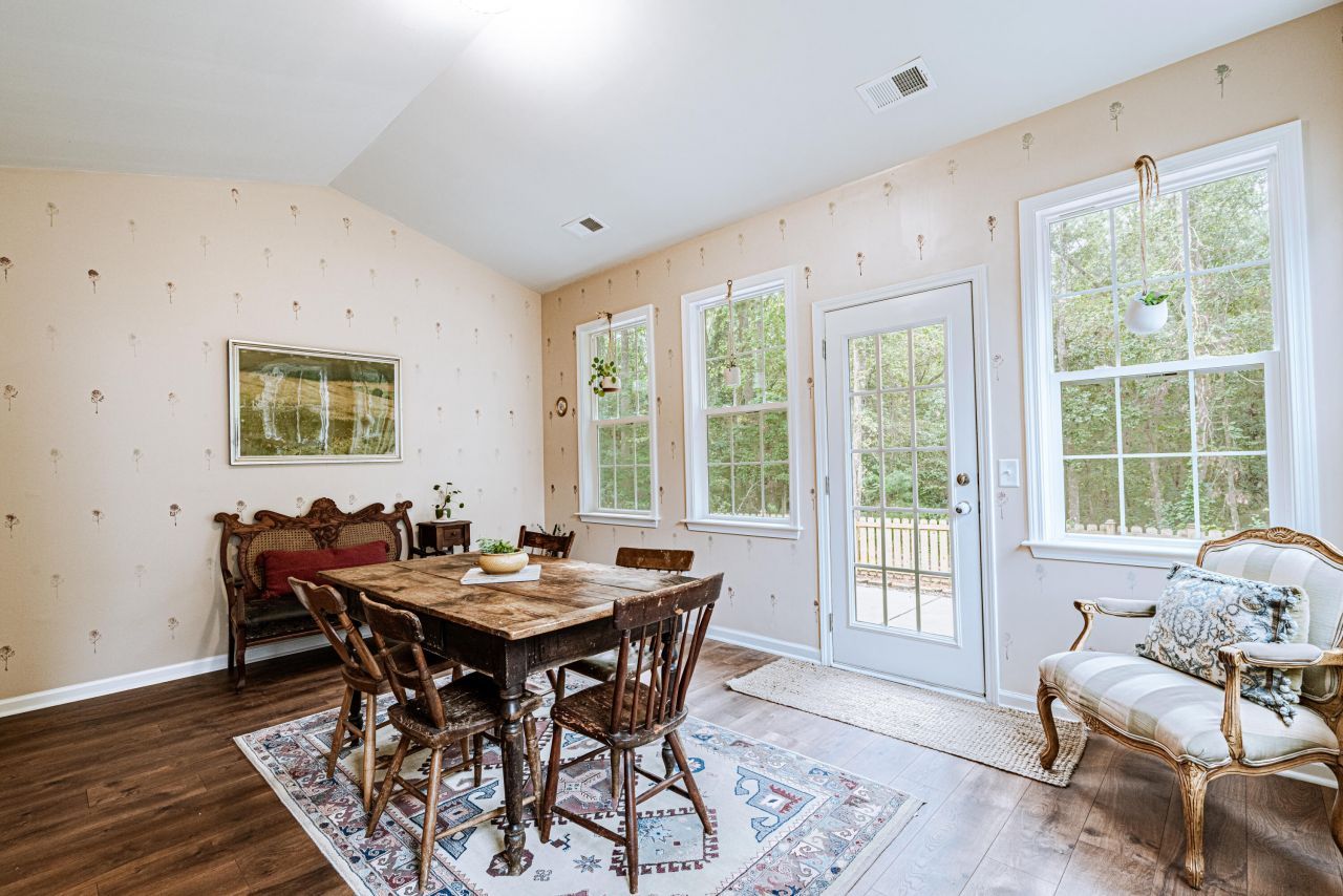 134 Longdale Drive Photo 14