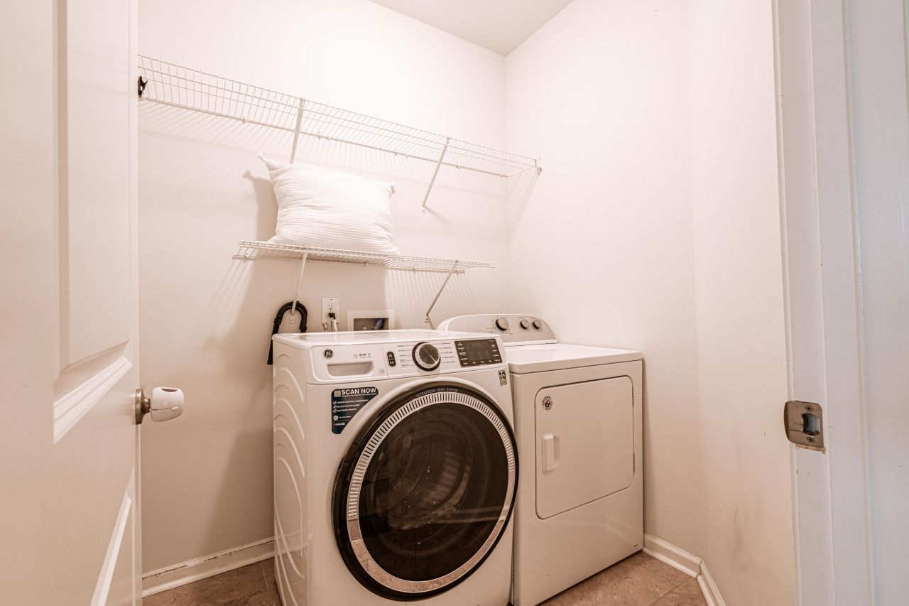 134 Longdale Drive Photo 19