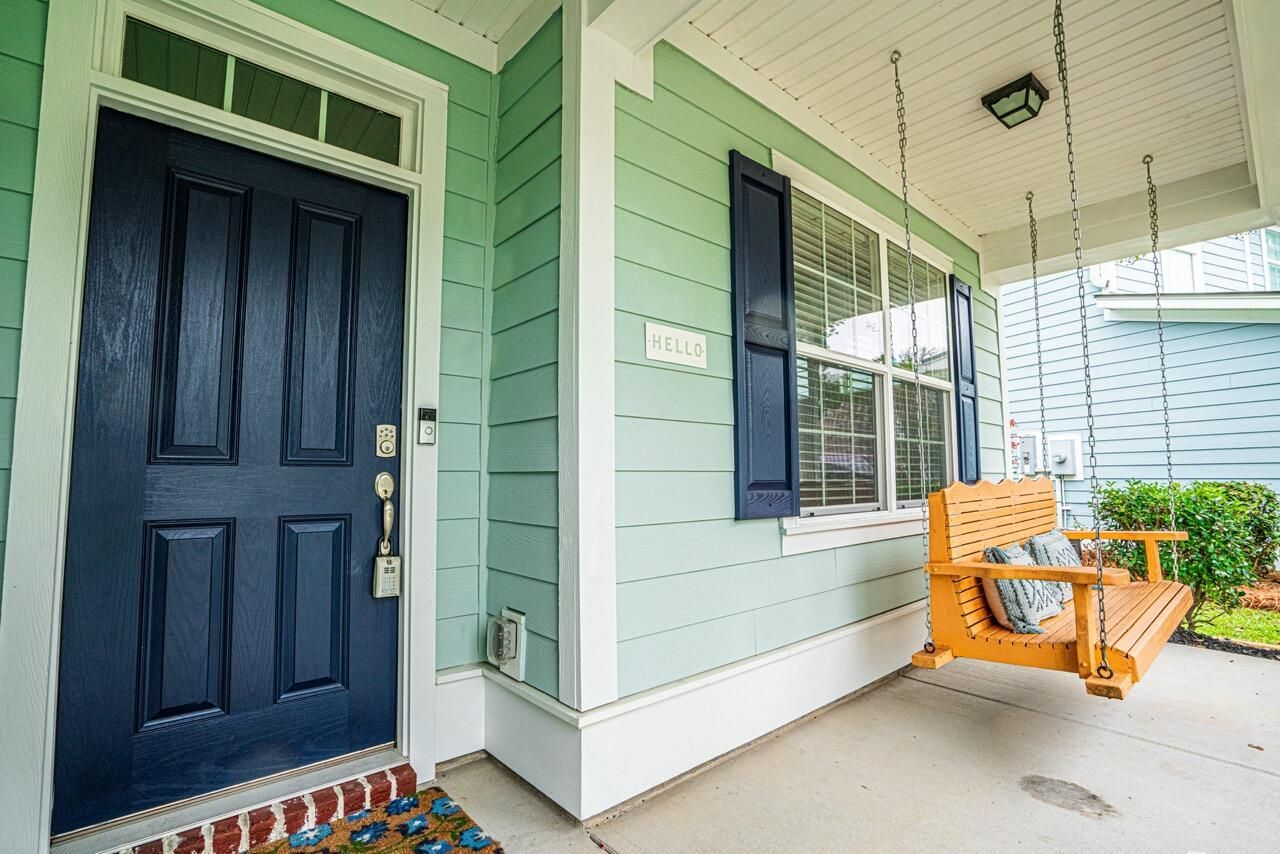 134 Longdale Drive Photo 3