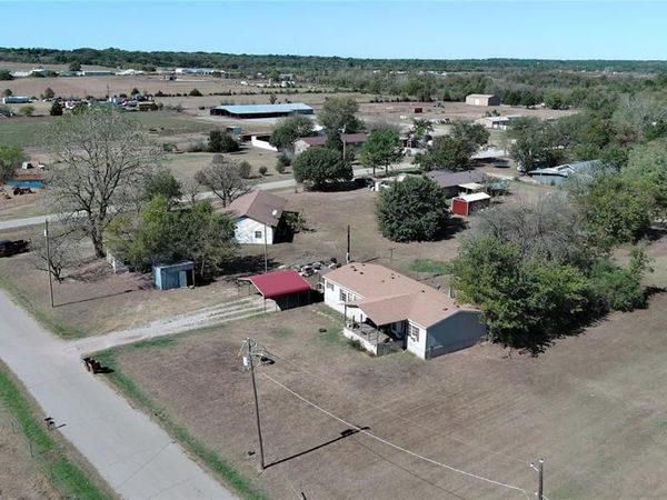 514 Jerry Lane Street, Maud, OK 74854