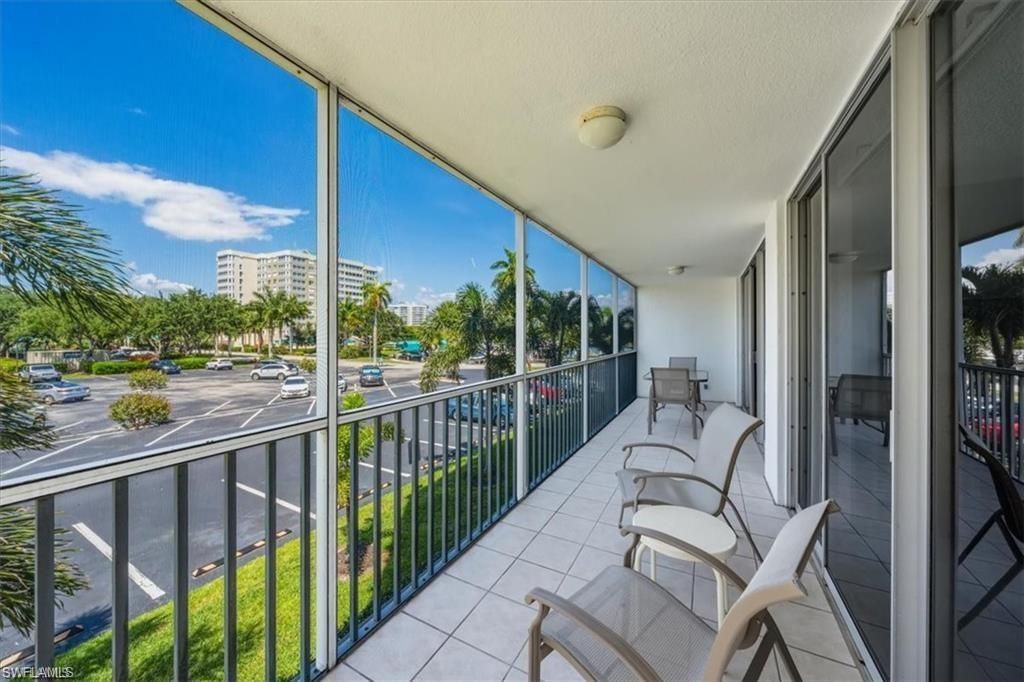 3 Bluebill Ave, Unit 207, Naples, FL 34108 Photo