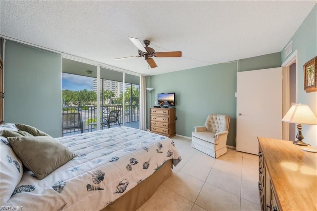 3 Bluebill Ave, Unit 207, Naples, FL 34108 Photo
