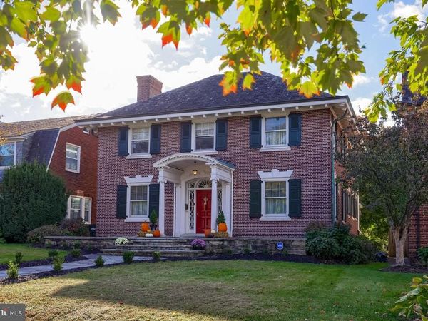 146 E SPRINGETTSBURY AVENUE, YORK, PA 17403