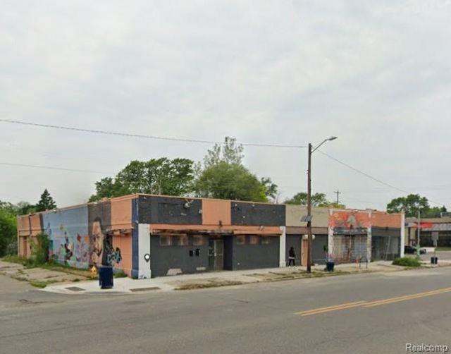 3301, 3307, 3309 M L King Avenue, Flint, MI 48505 Main Photo