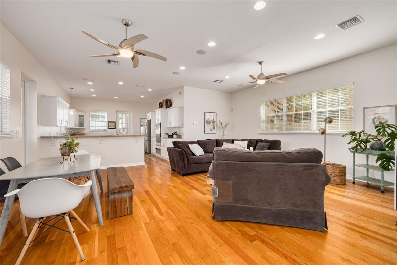 859 23rd Avenue N, Saint Petersburg, FL 33704 Photo