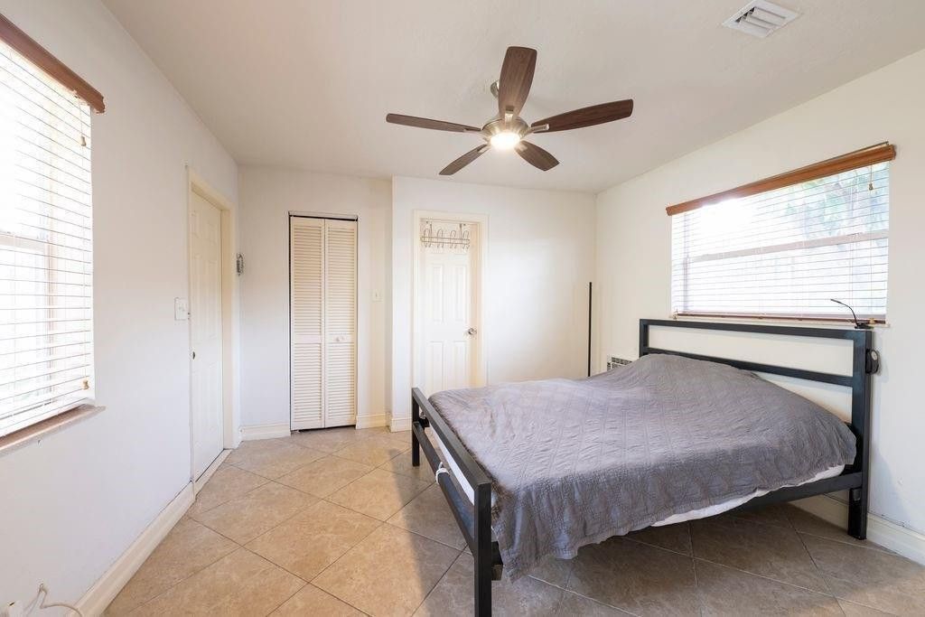 2713 NE 33rd Avenue, Fort Lauderdale, FL 33308 Photo