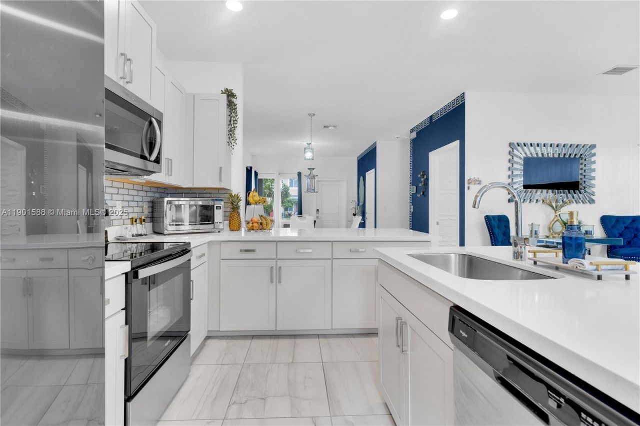 856 SE 16th Ct, Homestead, FL 33034 Photo