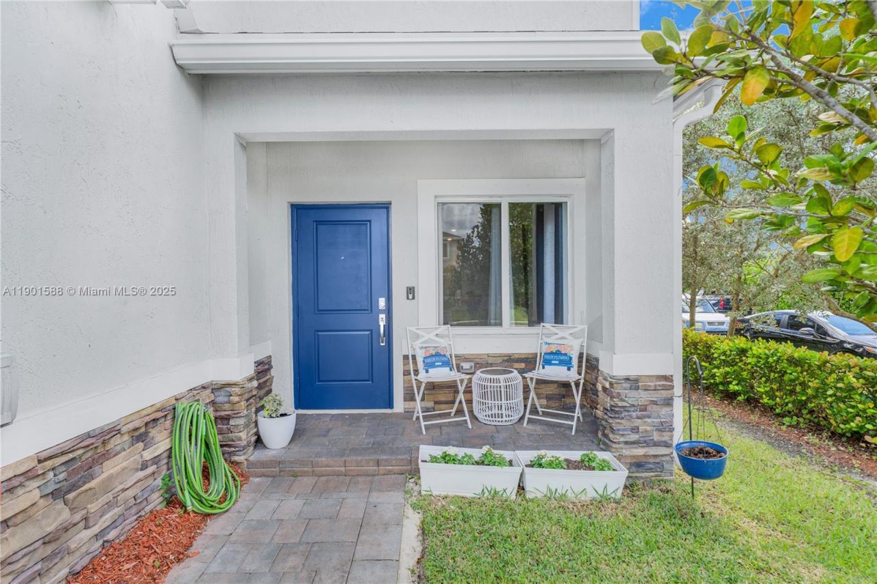 856 SE 16th Ct, Homestead, FL 33034 Photo