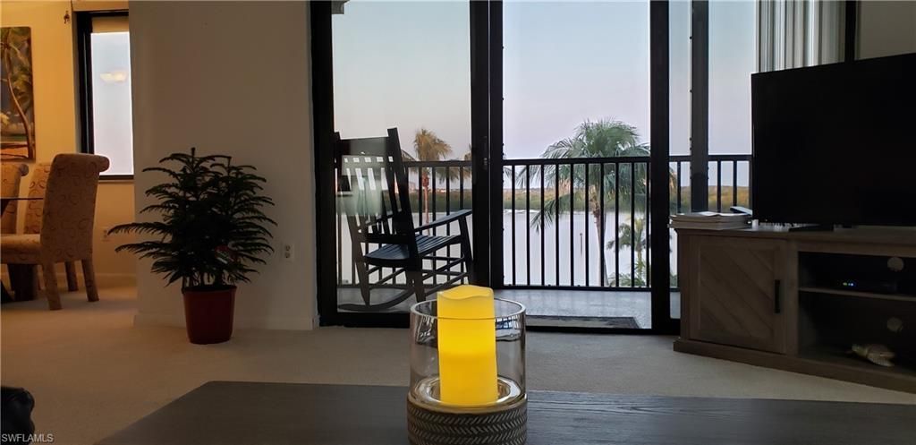15 Bluebill Ave, Unit 406, Naples, FL 34108 Photo