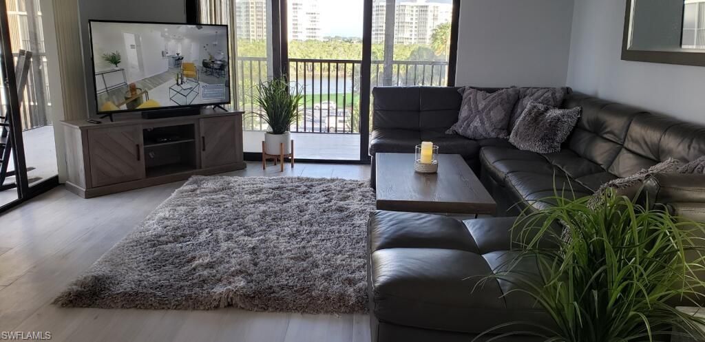 15 Bluebill Ave, Unit 406, Naples, FL 34108 Photo