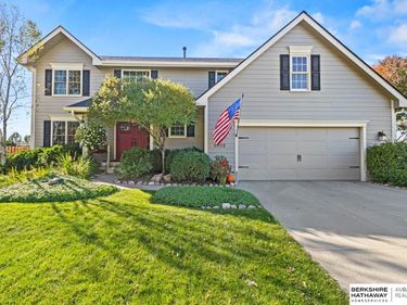 6308 N 155th Avenue Circle, Omaha, NE 68116