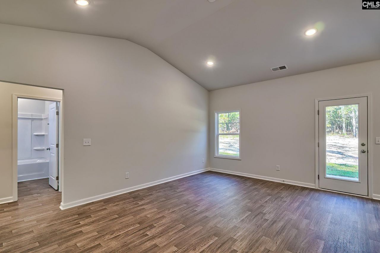 225 Trotter Lane Photo 14