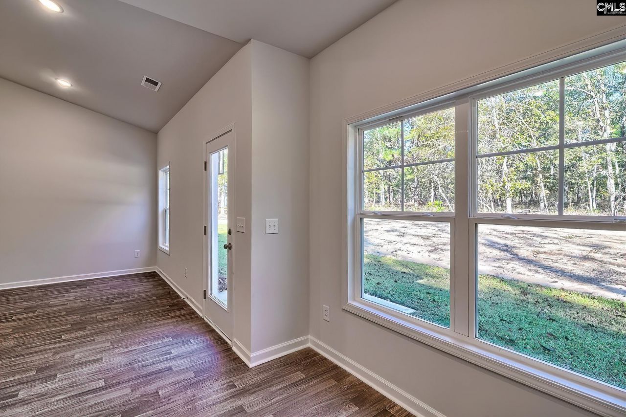 225 Trotter Lane Photo 17