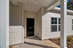 225 Trotter Lane photo 4