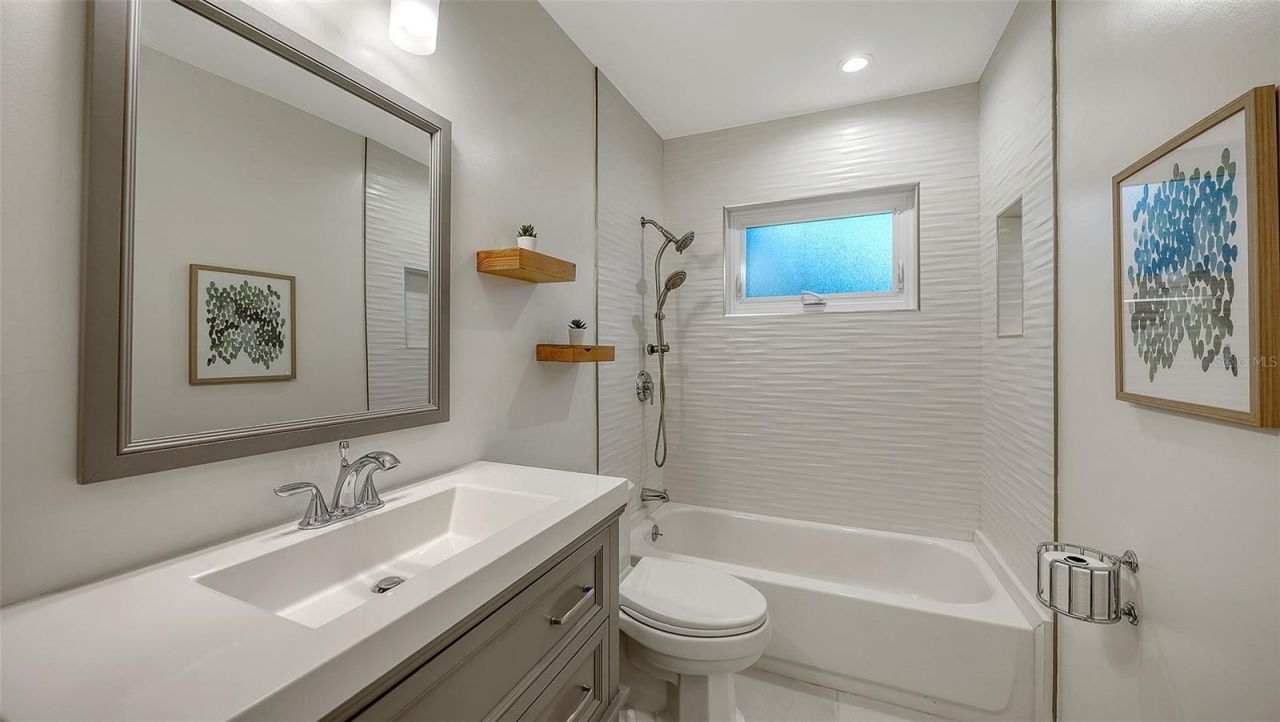 2426 Wisteria Street, Sarasota, FL 34239 Photo