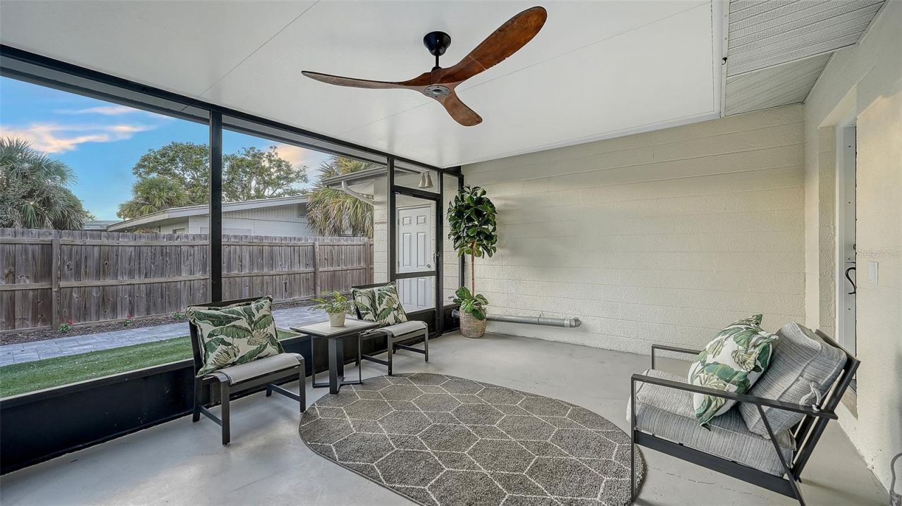 2426 Wisteria Street, Sarasota, FL 34239 Photo