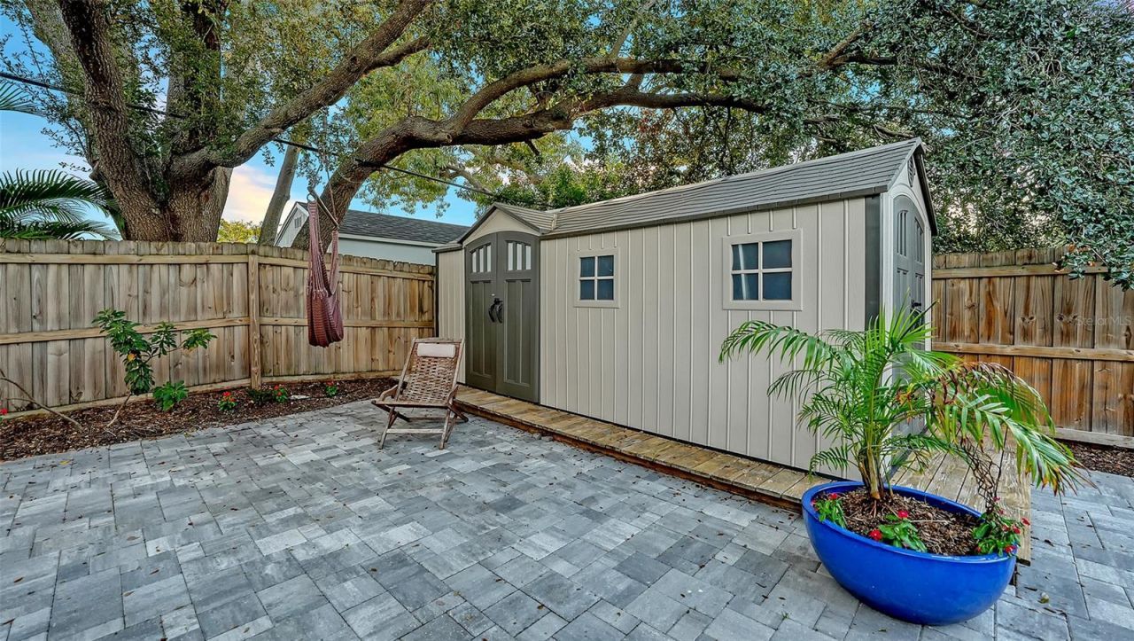 2426 Wisteria Street, Sarasota, FL 34239 Photo