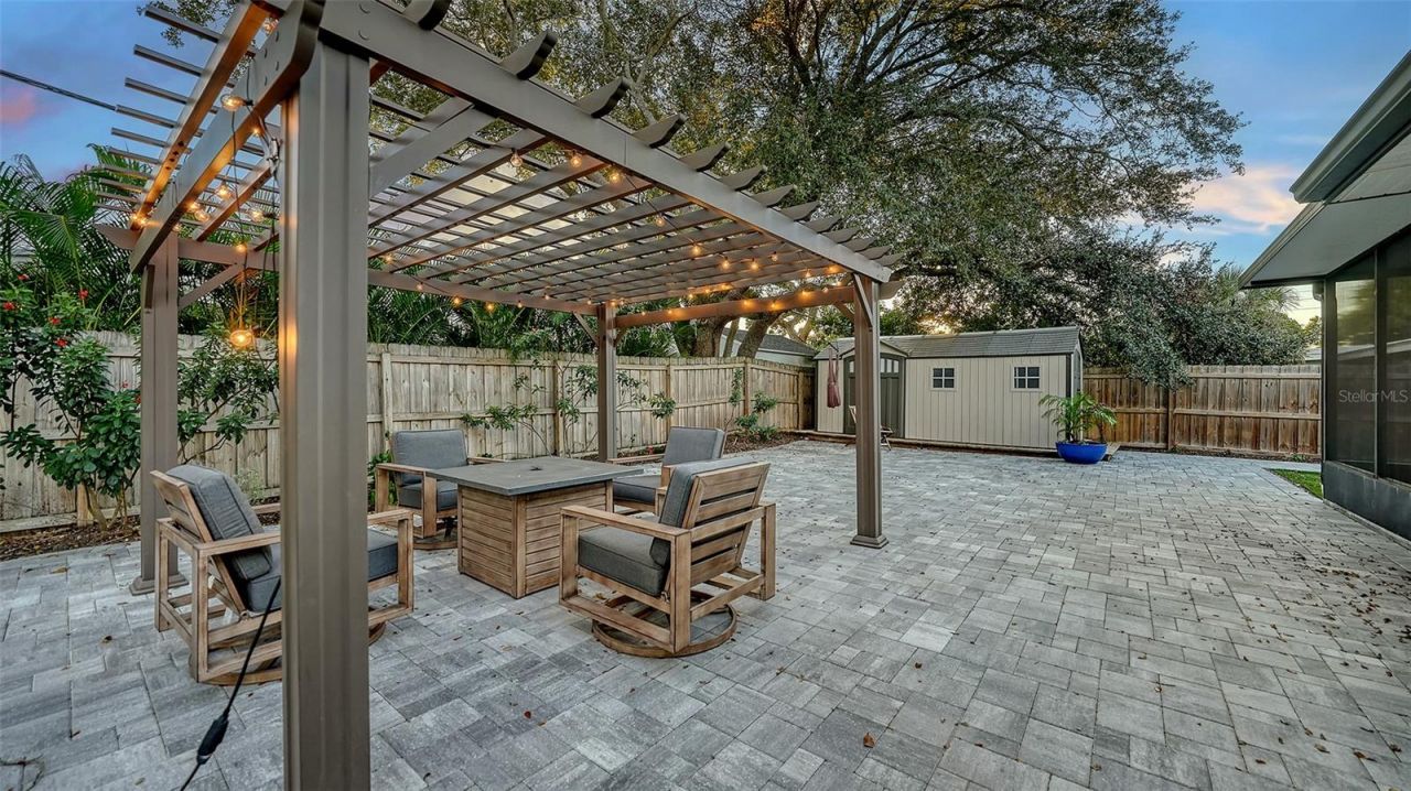 2426 Wisteria Street, Sarasota, FL 34239 Photo