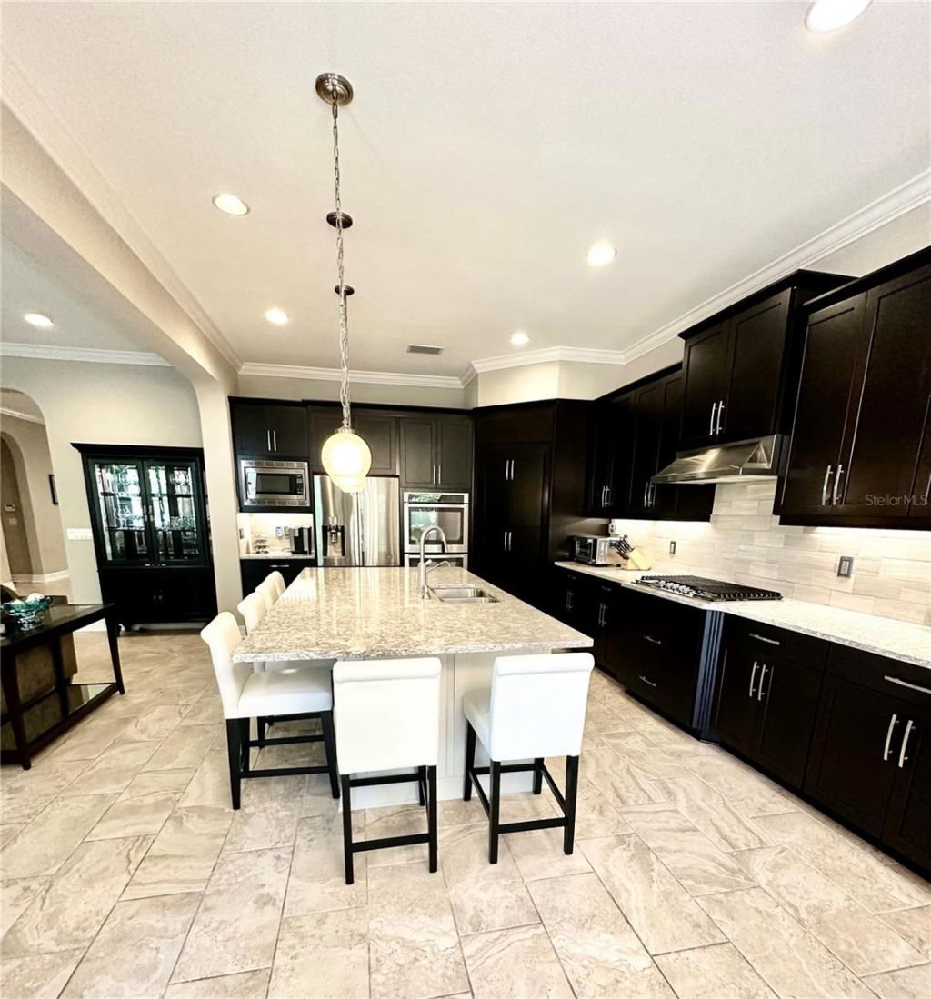 2620 Milford Berry Lane, Tampa, FL 33618 Photo