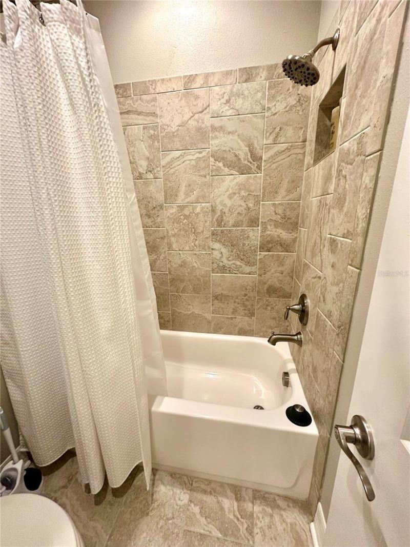 2620 Milford Berry Lane, Tampa, FL 33618 Photo