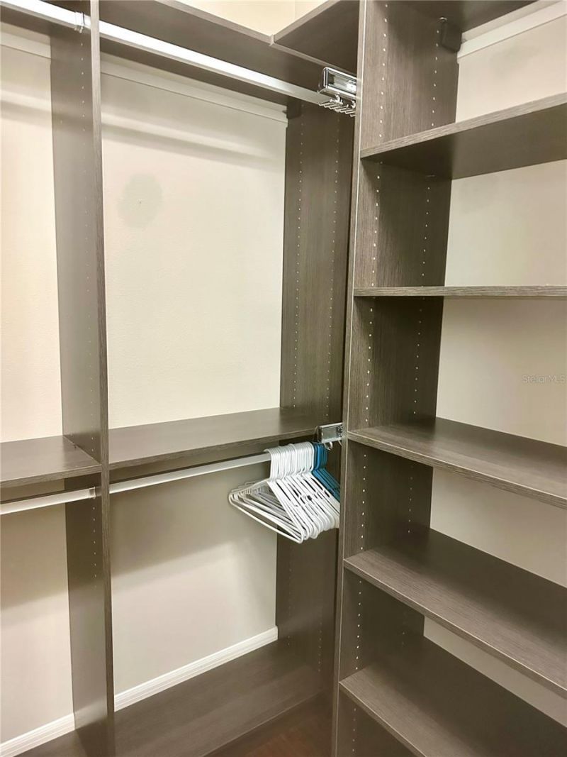 2620 Milford Berry Lane, Tampa, FL 33618 Photo