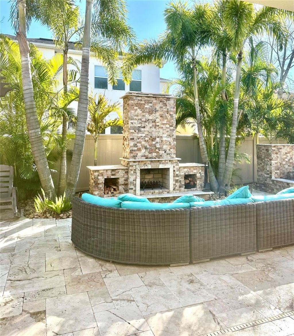 2620 Milford Berry Lane, Tampa, FL 33618 Photo