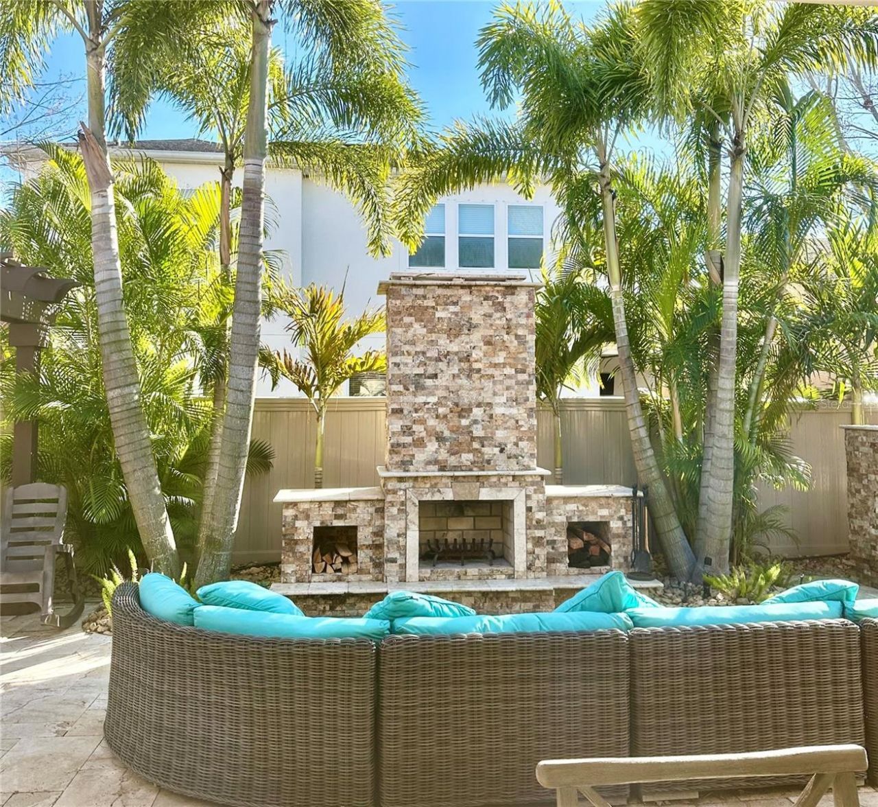 2620 Milford Berry Lane, Tampa, FL 33618 Photo