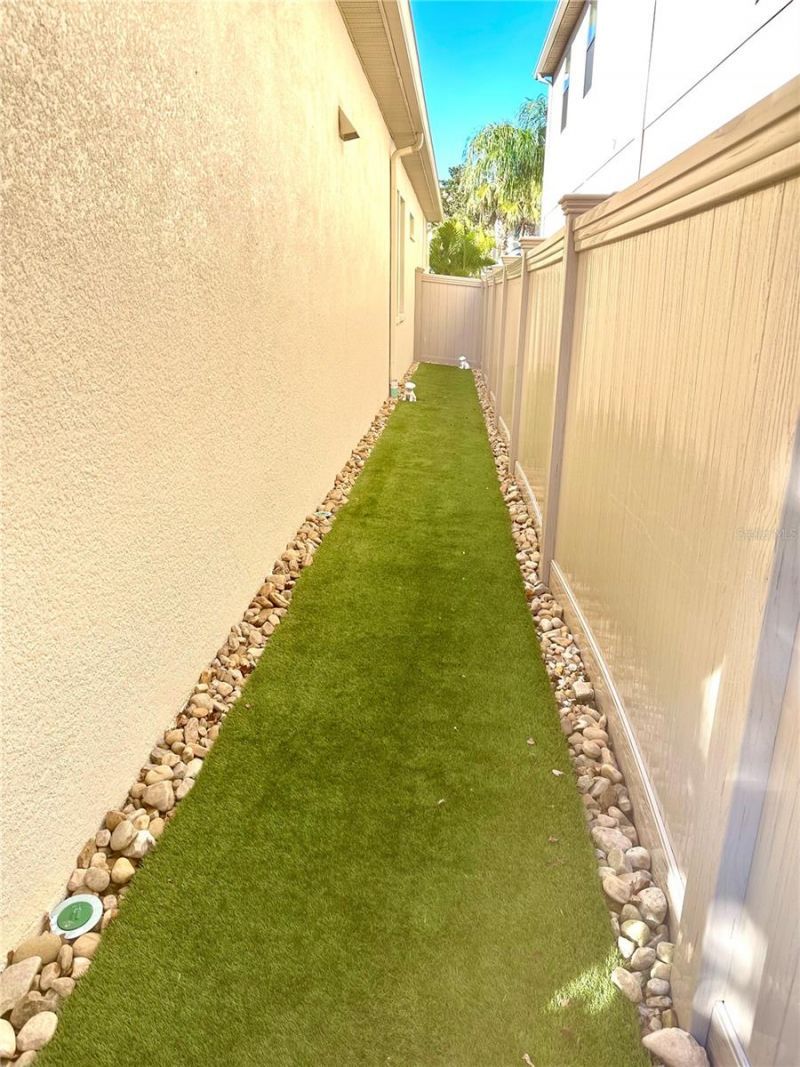 2620 Milford Berry Lane, Tampa, FL 33618 Photo