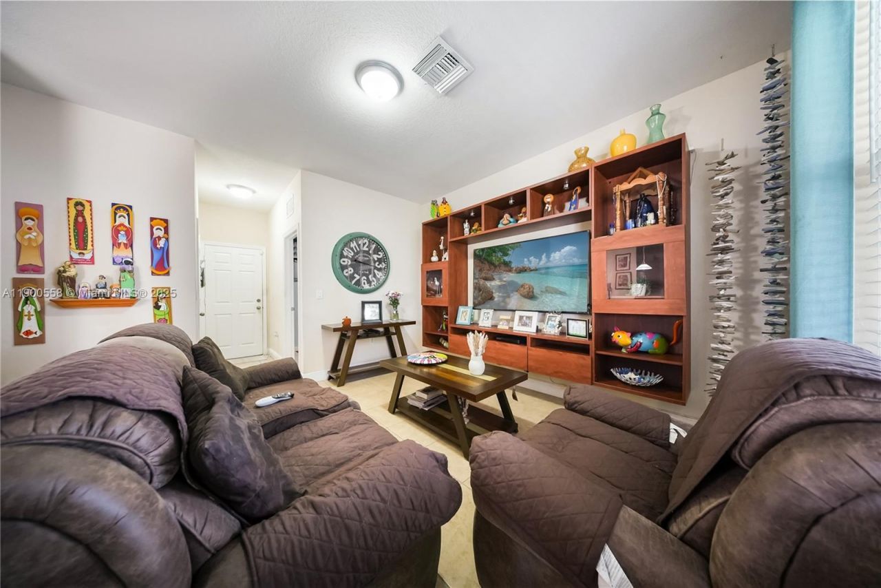 3076 SE 4th Ct, Homestead, FL 33033 Photo