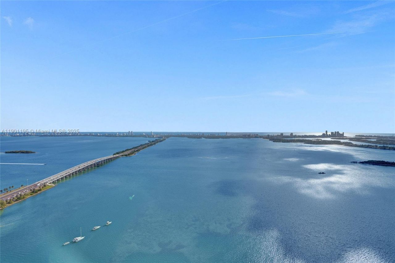 3131 NE 7th Ave, Unit UPH5301, Miami, FL 33137 Photo