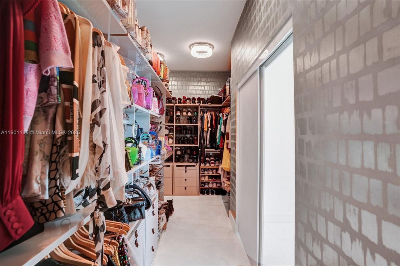 3131 NE 7th Ave, Unit UPH5301, Miami, FL 33137 Photo