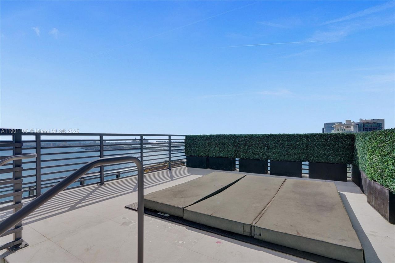 3131 NE 7th Ave, Unit UPH5301, Miami, FL 33137 Photo