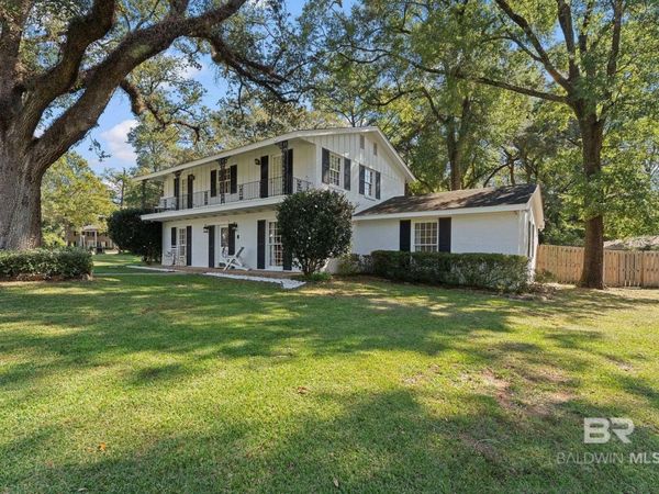 951 W Highpoint Drive, Mobile, AL 36693