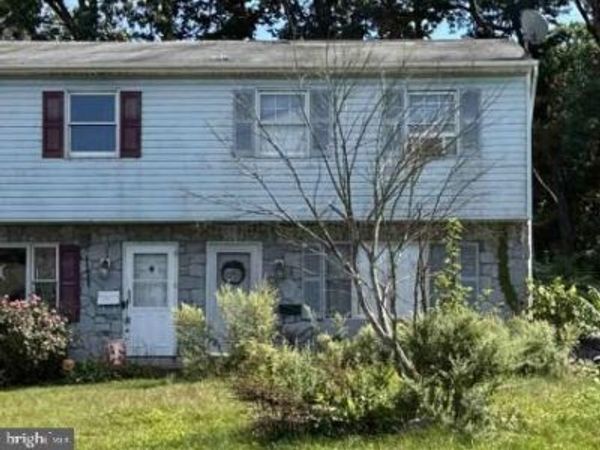 530 E LINDEN STREET, FLEETWOOD, PA 19522