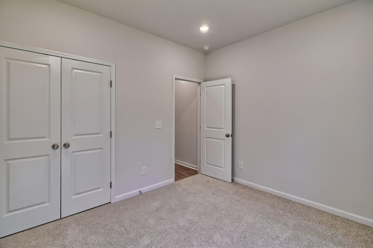 225 Trotter Lane Photo 30