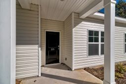 225 Trotter Lane photo 4