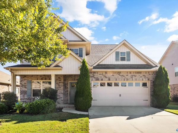 3013 Greenway Circle, Owens Cross Roads, AL 35763