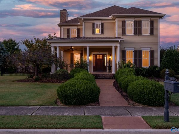 31 Lake Forest Blvd SW, Huntsville, AL 35824