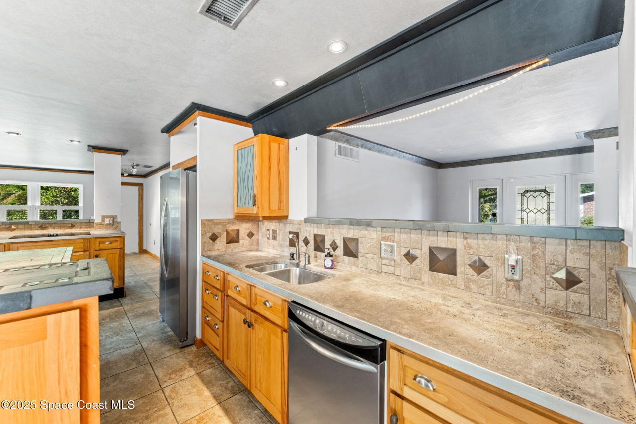 11 Highview Drive, Cocoa, FL 32922 Photo