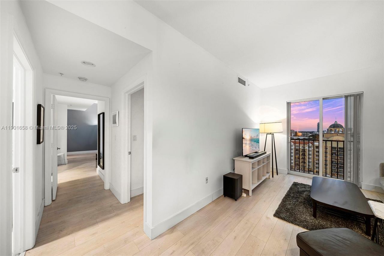 10 Aragon Ave, Unit 1417, Coral Gables, FL 33134 Photo